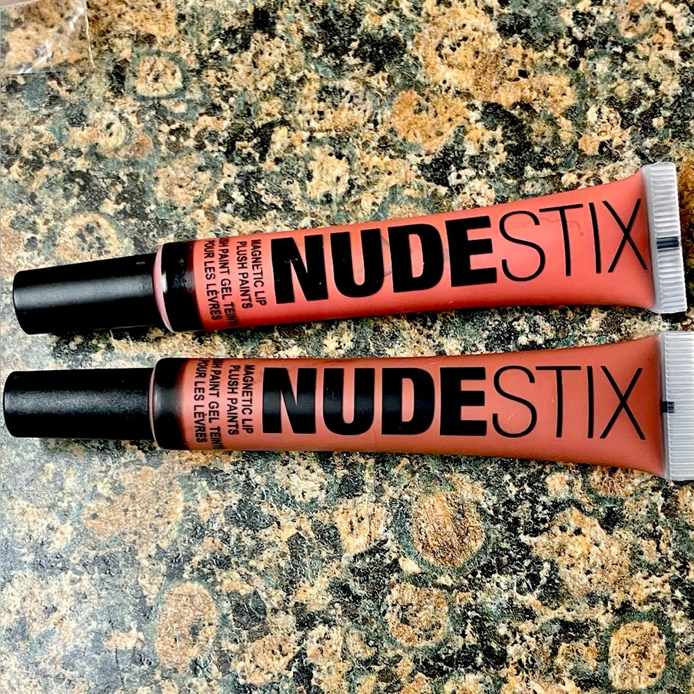 Nudestix Magnetic Plush Lip Paint Duo